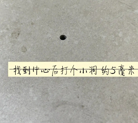 罗田瓷砖空鼓维修公司专业解答在瓷砖铺贴过程中，如果砂料搅拌不均匀，将会带来以下问题